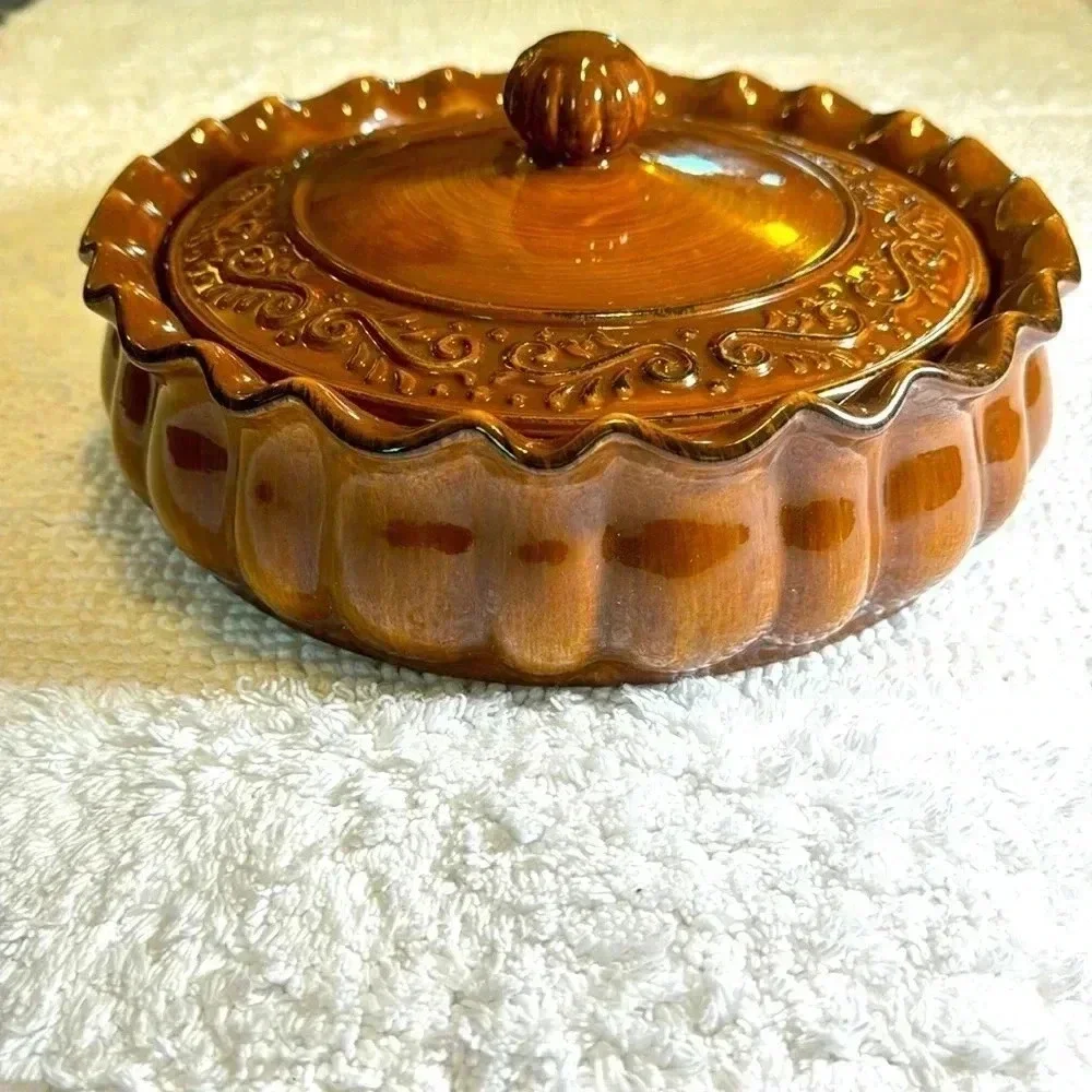 celebrating home stoneware collection BRN oven/microwave/dishwasher safe 10” Lid